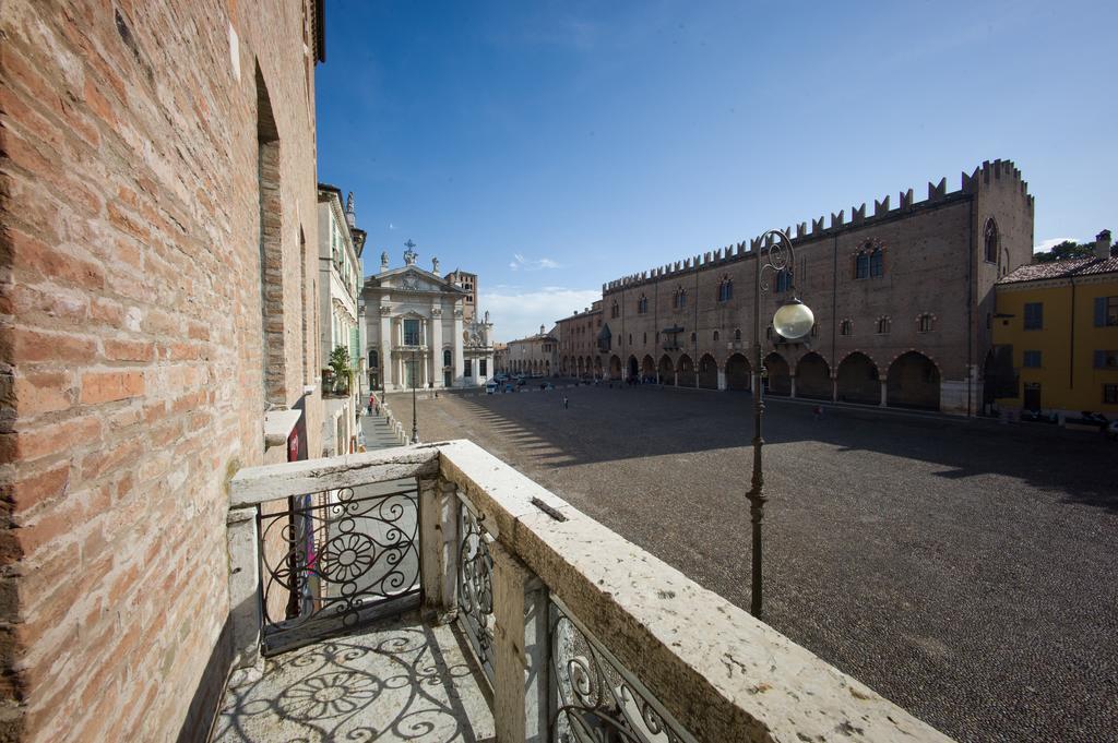 מאנטובה Palazzo Castiglioni Luxury Suite And Rooms מראה חיצוני תמונה